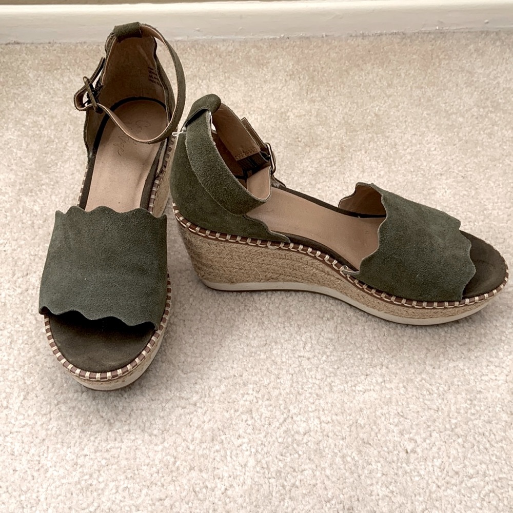 Crown Vintage Wedge Heels
